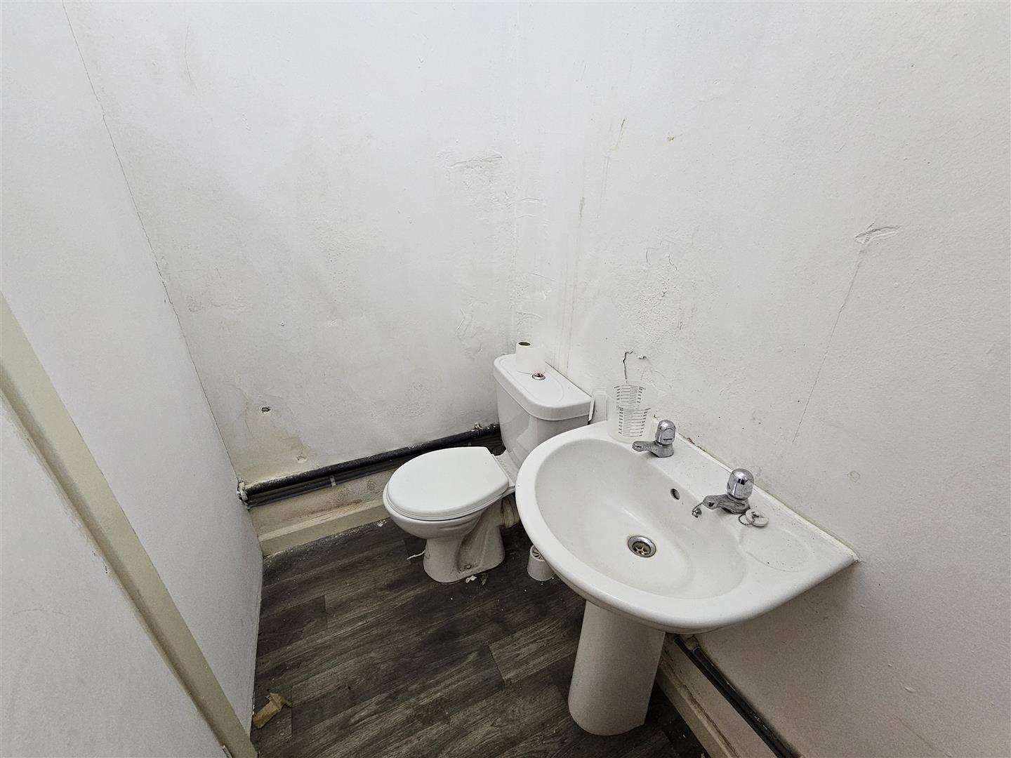 Edge Lane Droylsden, Manchester, M43 6BS, photo 5